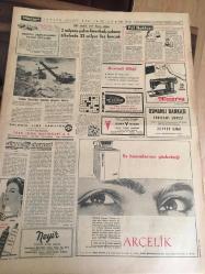 HÜRRİYET GAZETESİ 8 ŞUBAT  1965 YIL :17 SAYI :6026--Amerika , komünist Vietnam 'ı  bombaladı ---Tunca ve Meriç Nehirleri dondu --Devlet Tiyatrosundaki  hadiseler  Ankara da  yine günün mevzusu---Rusya da grip  salgını önlemek için  maske takılıyor --2 milyona yakın  Amerikalı  yabancı  ülkelerde 33 milyar lira  harcadı ---Türkiye 'nin  ilk  petrol  kralı ben olacağım  mühendis Ziya Kirman ---İşte benim hayatım  : Yazan  :Elizabeth  Taylor--İlk devre iyi  oynayan  Fenerbahçe  farklı galip  : 5 -1 Genç  mili takımımız bugün  Bulgaristan 'a  hareket ediyor --Kapışılan Mecmua  :Roman--Karakaş gözlerin elmas   şiirli Osman Onur la Niğdeli Ali Ercan çelişirken  şimdi türküye  üçüncü sahip çıktı--