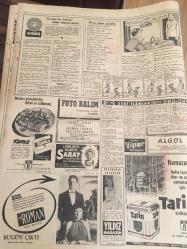 HÜRRİYET GAZETESİ 3 ŞUBAT 1965 -Şeker Bayramı Mesajlarında Liderler , beraberlik  ve kardeşlik istiyor --Cemal Gürsel  dinimiz  dargınlıkları  yok etmeyi  emreder dedi --Milli Eğitim Bakanı İbrahim  Öktem 'e göre Türkiye , tarihinin  en hareketli  ve  dinamik  bir devresini yaşıyor ---Bütçeye kırmızı  oy vermeyen  mebusları  AP ihraç  edecek --Kosigin  Vietnam  'a  giderken  kızıl Çin  başkentine  uğrayacak --Fındık mahsulü  bu yıl bol fakat  ihracatı  yapılamıyor---Elimizdeki  icra ve  iflas  kanunu ile  iş  göremiyoruz-- Fenerbahçe  , Partizan la  saat  15 ' te karşılaşıyor --Ali İhsan 2, Beşiktaşlı  Ahmet  de 1 ay ceza aldı ---İzmirliler  :Parasını biz verdik  formalarını Beşiktaş giydi  ,diyor---
