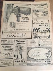 HÜRRİYET GAZETESİ 3 ŞUBAT 1965 -Şeker Bayramı Mesajlarında Liderler , beraberlik  ve kardeşlik istiyor --Cemal Gürsel  dinimiz  dargınlıkları  yok etmeyi  emreder dedi --Milli Eğitim Bakanı İbrahim  Öktem 'e göre Türkiye , tarihinin  en hareketli  ve  dinamik  bir devresini yaşıyor ---Bütçeye kırmızı  oy vermeyen  mebusları  AP ihraç  edecek --Kosigin  Vietnam  'a  giderken  kızıl Çin  başkentine  uğrayacak --Fındık mahsulü  bu yıl bol fakat  ihracatı  yapılamıyor---Elimizdeki  icra ve  iflas  kanunu ile  iş  göremiyoruz-- Fenerbahçe  , Partizan la  saat  15 ' te karşılaşıyor --Ali İhsan 2, Beşiktaşlı  Ahmet  de 1 ay ceza aldı ---İzmirliler  :Parasını biz verdik  formalarını Beşiktaş giydi  ,diyor---