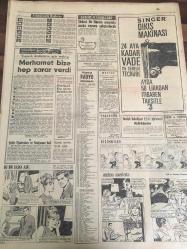 HÜRRİYET GAZETESİ  15 NİSAN  1966 YIL :18 SAYI :6449---Malatya da ki olay  aydınlandı   :Ata 'nın  büstünü kıran  öğretmen  yakalandı ---Irak  Cumhurbaşkanı  Abdüsselam Arif  ve 2 Bakan  Kazada Öldüler ---Genel Başkan  Türkeş 'in  Çıplak  Dansözle  Resmi  Çekilince  Hadise Çıktı  --İkinci Ligde  Şike  Dedikodusu Çıktı ---Recep :Şampiyonluğu bu hafta ilan  edeceğiz  dedi ---Ogün ,Menacer Necdet Erdem' i suçladı --İst .Spor  A.S.Yen  Stadı na itiraz etti ---İhtilaller filmi  Viva  Maria  Londra da kapalı  gişe oynuyor: Brigitte  Bardot İhtilal Yaptı ---Üç  müteşebbis  Türkiye  de  ilk defa  yerli  peron  arabası yaptılar ---