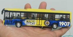 Fenerbahçe metal anahtarlık çakmak sticker mini model ölçekli takım otobüsü koleksiyon dekor hediye nostalji tasarım süs hobi eğlence vintage aksesuar promosyon reklam Hediyelik dekorluk retro minyatür diorama ölçekli taraftar futbol