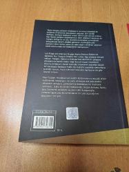 Zamanın Kokusu Nur Yazgan