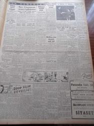 Cumhuriyet Gazetesi - 21 Aralık 1951 - Başbakan Adnan Menderes'in Dün Verdiği Demeç - Abidin Daver - Şah İsmail'in Meşhur Tahtı Hakkındaki İddianın Akisleri - Atlantik Paktına İştirakimiz - Ziraat Bankasının Karı Bu Yıl 30 Milyon Lira - Okullarda Seyrüsefer Kursları - Hayfada Batan Geminin Mürettebatı Dün Geldi - Sarayburnu İle Üsküdar Arasında Kurulacak Asma Köprü - Profesör Rasim Adasal - Tarihî Bahisler Türkiye'nin Büyük Britanya Nezdine Yolladığı Elçiler- Emekli Subaylara Ordu Şeref Belgesi Verilecek - 2000 Yılın İnecek Noel Babalar - 2000 Yılın Sevgilisi Yazan Refik Halid Karay Yazı Dizisi - İş Bankasının Şiir Müsabakası - Suriye'deki Hükümet Darbesinin Sebepleri - Sovyetlerin 370 Denizaltısı Varmış - Rapid Futbol Takımının İstanbul Maçları - Galatasaray Kulübünün Tertiblediği Türk Elen Boks Karşılaşmaları - Tepebaşı Kışlık Gazinosu - Büyük Revü - Tiyatro - Radyo Bugünkü Program - Movado Saatleri - Derman Ağrı Kesici - Philips Radyo - Gripin - Hakkı Ismarlama Gömlek Salonu