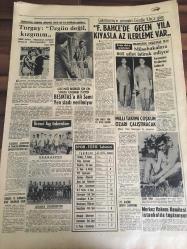 HÜRRİYET GAZETESİ  30 AĞUSTOS 1966 YIL :19 SAYI :6586---Suudi Arabistan Kralı  Faysal , Ankara da sevgi  ile  karşılandı ---Tuzla da bir askeri uçak düştü ,5 ölü  4 yaralı --Çapkın Şoför : Ben  kadınsız  yaşamam  çapkınlık kanıma işlemiştir ---İstanbul 'a Belediye de  çöp  dökmeye başladı --Fuar Çamlık Senar  : Türkiye de  2. defa  altın plak kazanan  Güzide Sanatkar , Yediden yetmişe  milyonların sevgilisi : Öztürk  Serengil , Türk  Folklorun  Büyük Önderi  Ahmet Sezgin ---Gümrükçülerde  mermi  bitince  kaçakçılar  firar ediyor ---Galatasaray  soyunma  odasında hatalı gol  için  dedikodu yapılınca  :Turgay : Üzgün değil  kızgınım ----Galatasaray  'ın  antrenörü  Gündüz Kılıç  'a  göre  Fenerbahçe  de geçen  yıla kıyasla az ilerleme var----Beşiktaş 'a Ali Sami Yen Stadı  verilmiyor ---Milli takım  Coşkun  Özarı  çalıştıracak ----