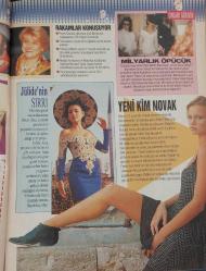 HÜRRİYET GAZETESİ-SHOW DERGİSİ-7 MART-1993-SAYI:50-MONICA BELLUCCI-FOTOĞRAF-RÖPORTAJ-KAPAK-HIZLI KAMERA-SAKIP SABANCI-İSTİKRARSIZLAR-ROMAN POLANSKİ-FİL KADINLAR-ALBA PARİETTİ-MİCHEL PİCCOLİ-VİCTORİA ABRİL-LUCİANO PAVAROTTİ-KANİ ATMACA-CİCCİOLİNA-JÜLİDE ATEŞ-MATİDE MAOKYAN-KİM NOVAK-ANİTA EKBERG-DRAKULA-FRANCİS FORD COPPOLA-NASTASSİA KİNSKİ-SHARON TATE-FAYE DUNAWAY-HALİL KADİRBEYOĞLU-İLKNUR BOZKURT-FARUK PEKER-MELTEM DOĞANAY-AHMET KAYA-ALEV BAYMUR-TANJU ÇOLAK-FUNDA ÖNCÜ-GÜL ERDA-ALP BUĞDAYCI-MUTFAK-BULMACA-BURÇLAR