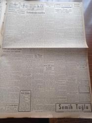 Cumhuriyet Gazetesi - 22 Mayıs 1956 - Cumhuriyet Halk Partisinin On İkinci Büyük Kurultayı Dün Toplandı - İsmet İnönü'nün Nutku - İstanbul Misafirleri İran Şahı Ve İmparatoriçe Tezahüratla Karşılandı - İran Türkiye'ye Petrol Verecek - Fevzi Lütfi Karaosmanoğlu Hiç Bir Partinin Peyki Değiliz Dedi - Antalya'da Pembe Kurt Tehlikesi - 25 Sene Sonra Orman Kalmayacak - Babıali Baskını - Perçemli Adam Yazan Nihal Karamağaralı Ve Va Nu Yazı Dizisi - Osman Okyar - İngiltere Kıbrıs Adasından Çıkmıyor - Konya Müzesine Çok Kıymetli Bir Mesnevi Yazması Verildi - Stalin'in Kızı Svetlana Ortaya Çıktı - Burhan Felek - Prens Sabahaddin Hakkında Konferans - Karacaoğlan Yazan Yaşar Kemal Yazı Dizisi - Yunus Nadi Mükâfatı En Güzel Fikir Yazısı - Dünya Kupasına Katılacak Güreşçiler Gelmeye Başladılar - Basketbolcu Erdoğan Partener'in Almanya'daki Başarısı - Gordon Pirie Tek Ayakkabı İle Koştu - Sana Nebati Margarin