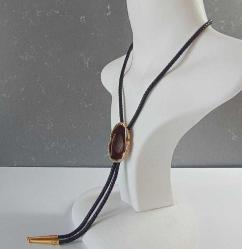 Vintage  Örgü Hakiki Deri ve Akik Taşlı 24Ayar Altın Kaplama Bolo Tie Kovboy Kolyesi Arizona