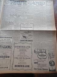Cumhuriyet Gazetesi - 20 Ağustos 1956 - Van Özalp Hadisesinde Sorumlu Olanlar - Marilyn Monroe Geliyor - Kasım Gülek Arkeolojik Bir Geziye Çıkacak - Süveyş İhtilafında Türkiye'nin Rolü -  Cumhuriyetçi Millet Partisi Tokat Kongresi - Prenses Margaret 26 Yaşına Basıyor - Gayretspor Galip  - Galatasaray'da 50. Yıl Töreni - Kutu Kutu İçinde Yazan Orhan Hançerlioğlu Yazı Dizisi - Müseccel Felah Ve Yavuz Gruplarında Çalışanlar - Esad Kan Paris'e Gitti - Sophia Loren Baloda Kendisini Çimdikleyen Arab Diplomatını Yumrukladı - Burhan Felek - Resimli Romanımız Kraliçenin Gerdanlığı - İzmir Enternasyonal Fuarı Bugün Açılıyor - Galatasaray Acarı 3  1 Mağlup Etti -  Berec - Profesyonel Takımların Dün Yaptıkları Antrenman Maçları - Yol Mukavemet Biniciliği Fehmi Kürkçü Kazandı