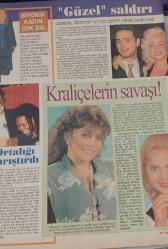 HÜRRİYET GAZETESİ-HÜRRİYET TV MAGAZİN-PROGRAM DERGİSİ-27 KASIM -3 ARALIK -1993-KAPAK-FOTOĞRAF-RÖPORTAJ-SERTAB ERENER-ŞAMATA-BİR GARİP ÇİFT-GECENİN RENGİ-VOLKAN SEVERCAN-SHERON OTEL-BUKET DEREOĞLU-ÖMER ÖNDER-ŞEMSİ İNKAYA-GAZİNO-ESTETİK-YASEMİN BOZKURT-UĞUR KUŞU-BİZİMKİLER-MÜJGAN AĞRALI-GÜZİN ÖZİPEK-SKEÇ-MÜGE ARDA-1001 SURAT-ATİLLA ARCAN-HALİT KIVANÇ-YAŞASIN SPOR-NÜKHET DURU-HESAP KADINI-AYŞEGÜL ATİK-ALİ ATİK-CYBİL SHEPHERD-MAVİ AY-BİYONİK-KADIN-LİNDSAY EAGNER-ŞEREFE-TED DANSON-HOLLYWOOD-JASON PRİESTLEY-MERİLYN MONROE-KRALİÇELERİN SAVAŞI-VERONİCA CASTRO-GRECİA COLMANAREST-REHA MUHTAR-ATEŞ HATTI-İBRAHİM TATLISES-CEM ÖZER-LAF LAFI AÇIYOR-GÜNDÜZ KARANLIĞI-BİR KADIN BİR ERKEK-ANA-GÖREV VİETNAM-KANUN KANUNDUR-KEVİN COSTNER-KURTLARLA DANS-MAHALLENİN MUHTARLARI-FERHUNDE HANIM VE KIZLARI-BORSA-PATRON DUYMASIN-ZEKİ ALASYA-METİN AKPINAR-TETİKÇİ KEMAL-KÜÇÜK ÇİN'DE BÜYÜK BELA-KATMA DEĞER ŞABAN-KEMAL SUNAL-İZAFİYET TEORİSİ-İLK AŞK-ACI HATIRALAR-PROFESYONEL GEVEZE-DÜET-FRANK SINATRA-ELTON JOHN