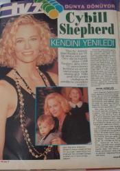 HÜRRİYET GAZETESİ-HÜRRİYET TV MAGAZİN-PROGRAM DERGİSİ-27 KASIM -3 ARALIK -1993-KAPAK-FOTOĞRAF-RÖPORTAJ-SERTAB ERENER-ŞAMATA-BİR GARİP ÇİFT-GECENİN RENGİ-VOLKAN SEVERCAN-SHERON OTEL-BUKET DEREOĞLU-ÖMER ÖNDER-ŞEMSİ İNKAYA-GAZİNO-ESTETİK-YASEMİN BOZKURT-UĞUR KUŞU-BİZİMKİLER-MÜJGAN AĞRALI-GÜZİN ÖZİPEK-SKEÇ-MÜGE ARDA-1001 SURAT-ATİLLA ARCAN-HALİT KIVANÇ-YAŞASIN SPOR-NÜKHET DURU-HESAP KADINI-AYŞEGÜL ATİK-ALİ ATİK-CYBİL SHEPHERD-MAVİ AY-BİYONİK-KADIN-LİNDSAY EAGNER-ŞEREFE-TED DANSON-HOLLYWOOD-JASON PRİESTLEY-MERİLYN MONROE-KRALİÇELERİN SAVAŞI-VERONİCA CASTRO-GRECİA COLMANAREST-REHA MUHTAR-ATEŞ HATTI-İBRAHİM TATLISES-CEM ÖZER-LAF LAFI AÇIYOR-GÜNDÜZ KARANLIĞI-BİR KADIN BİR ERKEK-ANA-GÖREV VİETNAM-KANUN KANUNDUR-KEVİN COSTNER-KURTLARLA DANS-MAHALLENİN MUHTARLARI-FERHUNDE HANIM VE KIZLARI-BORSA-PATRON DUYMASIN-ZEKİ ALASYA-METİN AKPINAR-TETİKÇİ KEMAL-KÜÇÜK ÇİN'DE BÜYÜK BELA-KATMA DEĞER ŞABAN-KEMAL SUNAL-İZAFİYET TEORİSİ-İLK AŞK-ACI HATIRALAR-PROFESYONEL GEVEZE-DÜET-FRANK SINATRA-ELTON JOHN