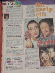 HÜRRİYET GAZETESİ-HÜRRİYET TV MAGAZİN-PROGRAM DERGİSİ-27 KASIM -3 ARALIK -1993-KAPAK-FOTOĞRAF-RÖPORTAJ-SERTAB ERENER-ŞAMATA-BİR GARİP ÇİFT-GECENİN RENGİ-VOLKAN SEVERCAN-SHERON OTEL-BUKET DEREOĞLU-ÖMER ÖNDER-ŞEMSİ İNKAYA-GAZİNO-ESTETİK-YASEMİN BOZKURT-UĞUR KUŞU-BİZİMKİLER-MÜJGAN AĞRALI-GÜZİN ÖZİPEK-SKEÇ-MÜGE ARDA-1001 SURAT-ATİLLA ARCAN-HALİT KIVANÇ-YAŞASIN SPOR-NÜKHET DURU-HESAP KADINI-AYŞEGÜL ATİK-ALİ ATİK-CYBİL SHEPHERD-MAVİ AY-BİYONİK-KADIN-LİNDSAY EAGNER-ŞEREFE-TED DANSON-HOLLYWOOD-JASON PRİESTLEY-MERİLYN MONROE-KRALİÇELERİN SAVAŞI-VERONİCA CASTRO-GRECİA COLMANAREST-REHA MUHTAR-ATEŞ HATTI-İBRAHİM TATLISES-CEM ÖZER-LAF LAFI AÇIYOR-GÜNDÜZ KARANLIĞI-BİR KADIN BİR ERKEK-ANA-GÖREV VİETNAM-KANUN KANUNDUR-KEVİN COSTNER-KURTLARLA DANS-MAHALLENİN MUHTARLARI-FERHUNDE HANIM VE KIZLARI-BORSA-PATRON DUYMASIN-ZEKİ ALASYA-METİN AKPINAR-TETİKÇİ KEMAL-KÜÇÜK ÇİN'DE BÜYÜK BELA-KATMA DEĞER ŞABAN-KEMAL SUNAL-İZAFİYET TEORİSİ-İLK AŞK-ACI HATIRALAR-PROFESYONEL GEVEZE-DÜET-FRANK SINATRA-ELTON JOHN