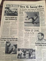 HÜRRİYET GAZETESİ 29 Eylül 1965 Yıl :18 SAYI :6256--Prenses Fazıla,Kayınpederi Ürgüplü fotoğraflı haberi--Talim - terbiye  borçlu  sınıf geçmeyi  2. defa  reddetti ---Türk Ortodoksların  lideri konuştu :  Patrikhane  ,Türk  adliyesini  B. Milletlere  şikayet edemeyiz ---Balkan  harbinde acele olarak subay çıkarılan  sınıf  300  şehit  vermiş ---Erzurumlu iki akraba  senenin  çöpçüsü seçildi ---Filipinler de ki   bir yanardağ  indifa  etti  ve 300 kişi öldü ----Karısını Eyfel kulesinden  atan adam yargılanıyor ---Zeynep  Tarımer  İngiltere  'nin  tanınmış  artistleri arasına  girdi ---Akaryakıt tankerini   kahve deposu yaptılar ---5-1 Rövanşı   -Sion  'un  büyük  kozu   sağiç  Eschmann  'dır---13 tutturan   boyacı   Haçik dün Toto' dan  244 bin lira aldı -- Beşiktaş , Vefa  maçı için  kampa giriyor ----Rusların  caz  kraliçesi de var  --Dünyanın  en küçük  alıcı ve  verici  telsizi yapıldı --- Lokomotifle çarpışan  dev fiilin sonu ----