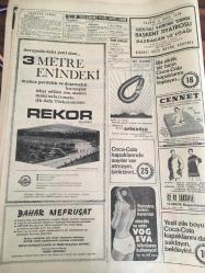 HÜRRİYET GAZETESİ 22 EKİM 1968 YIL :21 SAYI :7360--- İlk Türk  işçi  kafilesi Avusturalya 'da  büyük merasimle  karşılandı ---Ruslara satılan sır  :NATO  nükleer  stoklarının yeri ---Balayları da  esrarengiz  şekilde başladı ---Basın  affı için  AP  de  teklif  hazırlanıyor ---Sunay iki makam  otomobilini  uçağa yükletip  Eskişehir e gitti ----Günde 10 saatten fazla uyuyanlar  daha çok  kalp krizinden  ölüyor ---Belfast  'ta  yarın  İrlanda  için   kademeli  duvar kuracağız ---Habeş Wolde  'nin  kazandığı  Olimpiyat  maratonunda Akçay  stada girerken   şöhretler  geride kaldı ---Demode  güreşimizden  iki  altın çıktı  :Ayık  ,Atalay ---Eski  Dünyadan  Beşinci  Kıta  'ya - ---164  Türk  Sydney  'de ---Uçak  kazası  şehitlerinden üçü dün  törenle defnedildi  : Şehit  Teğmen :Güven Erdil , Teğmen : Aydın Özdönmez , Başçavuş : Kadir Gökhan -----