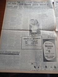 Cumhuriyet Gazetesi - 16 Kasım 1957 - Meclis 9 Dakikalık Bir Toplantı Akdetti - Yozgat Sorgu Hakimi Cemil Said Barlas İçin Tahliye Kararı Verdi - 5. Adnan Menderes Kabinesi - Fransa Dün İngiltere İle Amerika'yı Protesto Etti - İtalya Cumhurbaşkanı Gronchi Memleketine Döndü - EOKA Atina'ya Çatıyor - Millet Fezaya Peyk Fırlatıyor Biz Hala Otobüs İtiyoruz- Fezanın İlk Fatihleri Suni Peykler Yazı Dizisi - Seni Sevmek Kaderim Yazan Sinclair Levis Yazı Dizisi - Haluk Y. Şehsuvaroğlu - Burhan Felek - Asya Gribi İkinci Turuna Başlıyor - Döviz Kaçakçısı Ruben Asa Aleyhine Açılan Yeni Dava - Günün Kadını Barbara Hutton - Sanat Eseri Müzayedelerinin Dünya Rekoru Kırıldı - Atlet Halil Ziraman Fenerbahçe'den İstifa Ediyor - Yalçın Granit Basketbolu Bıraktı - Federasyon Kupasında Bugün - Princesse El Losyonu - Helix Tırnak Cilası - 1958 Yılı Güreş Şampiyonası