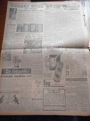 Cumhuriyet Gazetesi - 15 Kasım 1957 - İskat Kanunu Tasavvurundan Vazgeçildi - Demokrat Grubunun Dün Yayınladığı Tebliğ - İtalya Cumhurbaşkanı Gronchi Bugün Romaya Dönüyor - Atatürk İhtifaline Katılmayan Belediye Meclis Azaları - Diyarbakır Seçimlere Hazırlanıyor - Üniversitede Kitap Buhranı - Fezanın İlk Fatihleri Suni Peykler Yazı Dizisi - Seni Sevmek Kaderim Yazan Sinclair Levis Yazı Dizisi - Diyarbakır Belediye Başkanı Cahid Gürkaş Barodan Çıkarıldı - Osman Bölükbaşı'nın Reddi Hakim Talebi - Burhan Felek - Amerika'nın Milyonerleri - Paul Getty - Arthur Davis - John Rockfeller - Dünyanın En Zengin Kadını Barbara Hutton Boşanmayacak - Yeni Karamürsel Mağazası - Galatasaraylı İdareci Lütfi Abay 3 Ay Cezalı - Darüşşafaka Antrenör Jiri Kıbleyi İstiyor - Beşiktaş Bugün Ankara'ya Gidiyor - Havilland Pudrası - Kış Sporlarının Bu Seneki Programı
