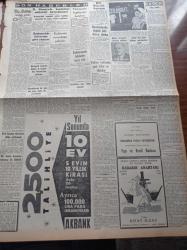 Cumhuriyet Gazetesi - 13 Kasım 1957 - Demokrat Parti Çevrelerinde İskat Teklifine Muhalefet Var - Yüksek Seçim Kurulunu Uğraştıracak İtirazlar - İran Bahreyn Adasını İstiyor - Cemil Said Barlas Ve Arkadaşları Dün Yozgat'a Gönderildiler - Paris Üniversitesi Doktor Nihad Reşad'a Şeref Payesi Verdi - Canberra Süvarisi Atom Mevzuunda Konuşmuyor - NATO'ya Yapılan Teklifler - Hukukçu Atatürk'ü Anıyor - Fezanın İlk Fatihleri Suni Peykler - Seni Sevmek Kaderim Yazan Sinclair Levis Yazı Dizisi - Mirasyedi Barbara Hutton 6. Kocası Von Cramm'dan Ayrılıyor - Çituris Biraderler Sınırdışı Edildiler - Gaziantep'te Helvacılar Grev Yapıyor - Ciklet Kraliçesi On Yıldır Uyuyor - Tiyatro Festivali Bu Gece Başlıyor - Jiri Koble Memleketine Dönüyor - Gripin - İstanbul Genç Karması Yılbaşında Irak'a Gidiyor - Eski Milli Kalecimiz Cihad Arman Asya Gribine Yakalandı - Eski Dünya Ski Şampiyonu Pravda Sakatlandı