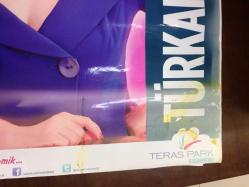 TÜRKAN ŞORAY AFİŞİ / POSTERİ - BÜYÜK BOY - ORİJİNAL - 100 X 70 cm EBADINDA - Original Turkish Big Size Poster - TERAS PARK OUTLET TÜRKAN ŞORAY İMZA GÜNÜ