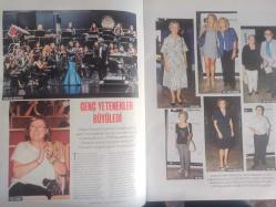 Alem Magazin Dergisi - 12 Eylül 2018 - Kenan Doğulu - Aslı Bayraktaroğlu - Lucy Hale - Alaia Garih - Romina Garih - Bella Hadid - Nazlı Keçili - Tracy Kohen İskenderoğlu - Joyce Goldenberg - Jessica Alba - Kelly Sawyer - Cihat Aşkın - Cansen Başaran Symes - Oya Başak - Vera Bulgurlu - Bige Kırca - Zerrin Koyunsağan - Güler Sabancı - Anne Hathaway - Ralph Lauren - Jessica Chastain - Tom Ford - İdil Fırat - Mert Fırat - Emir Uyar - Belçim Bilgin - Kerim Çarmıklı - Lara Ünsal - Serra Türker - Pervin Ersoy - Yılıdz Karagüllü - Başak Balaban - Kaan Sert - Tuğana Kaya - Gökçe Bahadır - Gözde Agel  Gizay Özbek - Nazlı Bolak - Muzaffer Yıldırım - Dila Çalık - Özge Sander - Mahmut Fazıl Coşkun - Burak Özçivit - Fahriye Evcen - Aslıhan Turan - Reyhan Sadıkoğlu - Alessandra Ambrosio - Esla Hosk - Toni Garrn fotoğraf ve haberi - Derginin Kapak Kısmı Yoktur Sayfaları Tamdır