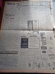 Cumhuriyet Gazetesi - 6 Aralık 1957 - Yeni Tahdid Tasarıları Meclise Getirilmek Üzere - Hükümet Dün Bazı Tekel Maddelerine Zam Yaptı - Yurtdışına Döviz Kaçıran Bir Şebeke Daha Yakalandı - Mümtaz Tarhan Metro İşini Ele Alıyor - Kıbrıs'ta Dün 3 Türk Katledildi - Merhum Enver Paşa'nın Eşi Naciye Sultan'ın Cenazesi Bugün Kaldırılıyor - 20. Asırda Hakiki Bir Robenson - Seni Sevmek Kaderim Yazan Sinclair Levis Yazı Dizisi - Türk Hava Kurumu Kongresi Açıldı - Türk Milli Talebe Birliği 41. Yılını Kutladı - Burhan Felek - Türk Ekspres Bank - Princesse El Losyonu - Vatan Partisi Genel Başkanı Hikmet Kıvılcımlı Mahkemede - Milli Namzetler Tek Seçicisi Eşfak Aykaç En Fena Maçımız Oldu Dedi - Güreş Federasyonu Reisi Seyfi Cenab Berksoy İstifa Edecek - Manchester United Kızılyıldız Maçı - Yarın Beşiktaşla Karşılacak İsveç Vestras Takımı Geldi - Krem Pertev - Şark Gazinosu - Oryantal Dansöz İnci Birol