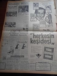 Cumhuriyet Gazetesi - 6 Aralık 1957 - Yeni Tahdid Tasarıları Meclise Getirilmek Üzere - Hükümet Dün Bazı Tekel Maddelerine Zam Yaptı - Yurtdışına Döviz Kaçıran Bir Şebeke Daha Yakalandı - Mümtaz Tarhan Metro İşini Ele Alıyor - Kıbrıs'ta Dün 3 Türk Katledildi - Merhum Enver Paşa'nın Eşi Naciye Sultan'ın Cenazesi Bugün Kaldırılıyor - 20. Asırda Hakiki Bir Robenson - Seni Sevmek Kaderim Yazan Sinclair Levis Yazı Dizisi - Türk Hava Kurumu Kongresi Açıldı - Türk Milli Talebe Birliği 41. Yılını Kutladı - Burhan Felek - Türk Ekspres Bank - Princesse El Losyonu - Vatan Partisi Genel Başkanı Hikmet Kıvılcımlı Mahkemede - Milli Namzetler Tek Seçicisi Eşfak Aykaç En Fena Maçımız Oldu Dedi - Güreş Federasyonu Reisi Seyfi Cenab Berksoy İstifa Edecek - Manchester United Kızılyıldız Maçı - Yarın Beşiktaşla Karşılacak İsveç Vestras Takımı Geldi - Krem Pertev - Şark Gazinosu - Oryantal Dansöz İnci Birol