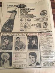 HÜRRİYET GAZETESİ  24 ARALIK 1968 YIL :21SAYI :7421---APOLLO 8 AY etrafında  dönüşe başlıyor ---Demirel , özel  bayram ziyaretini  aktör  Muammer  Karaca'ya  yaptı -----Bindallı Dünya da  Moda Oluyor   :Yakında Paris 'te Bindallı  elbiselerden  bir sergi açılacak ----Güzelyalı  Kadrinin  Yeri   Aile  Çay  Sarayında  :Dursun Salkım , Rüştü Demirci  , Nurinnisa  Toksöz , Nur Peri , Nihat Fırat ----İnce Memed   Anavarza  ovasında yaşadı  ---Fenerbahçe  bir adım daha ilerledi ---Fenerbahçe  ve Beşiktaş  2-0 Galatasaray  1-0 galip   ----Balkan  Basketbol  Şampiyonası  Yarın İzmir de Başlıyor---Kaloperoviç : Favori  olmak  bizi  korkutuyor  ----3 Amerikalı  astronot   tehlikeli  yolculuğun  ilk  kademesi  bitirdi  ---