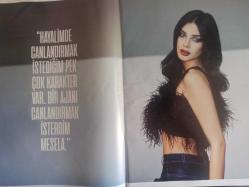 Alem Magazin Dergisi - 27 Ocak 2021 - Deren Talu - Monica Bellucci - Gözde Yörükoğlu Ersu - İpek Özilhan Özkan - Lucy Hale - Maya Portakal - Defne Olivia Bitargil - Sedat Aloğlu - Sarah Jessica Parker - Kaan Demirağ - Aslışah Alkoçlar - Engin Altan Düzyadan - Selim Soydan - Hülya Koçyiğit - Kaan Demirağ - Aslışah Alkoçlar - Ayşe Özgüneş  Kaan Demirağ - Beste Turna - Ata Demirağ - Ahmet Güneştein - Burak Uyguner - Aslı Pamir - Hande Can - Tuba Ünsal - Eda Zamanpur - Aslı Kuseyiroğlu - Urs Fischer - Mihrişah Mayatepek - Maya Portakal Bitargil - Jan Fabre - Sanat Takvimi - Kristal Berraklığı - Bakım Serüveni - Selenay Acar - Temel Uysak - Zeynep Turan fotoğraf ve haberi - Tam Takım Dergi