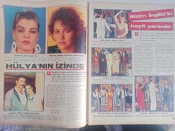 Ses Haftalık Aktüalite Sinema Tiyatro Müzik ve Gençlik Mecmuası Dergisi - 19 Mayıs 1986 - Sibel Turnagöl - Küçük Emrah - Çeçilya - Erol Büyükburç - Emel Büyükburç - Necla Nazır - Suna Yıldızoğlu - Türkan Şoray - Hülya Koçyiğit - Harika Avcı - İbrahim Tatlıses - Serpil Çakmaklı - Banu Alkan - Murteza Elgin - Şemsi İnkaya - Hülya Avşar - Kadir İnanır - Çetin Alp - Suna Yıldızoğlu - Nursel Budak - Ali Yatkın - Ferda Demir - George Scot - Stacy Keach - Gönül Yazar - John Wayne - Erol Büyükburç - Ferdi Tayfur - Necla Nazır - Unutulmayan Hatıralar - Ne Umduk, Ne Bulduk - Ülker Çağlar - Neslihan Acar - Gönül Yazar - Neslihan Acar - Pakize Abla - Kocası :Öğrenirse İkimizi de Öldürür - Federico Fellini - Jean Paul Belmondo - Kim Cattrall - Cemil İpekçi - Gökben - Prenses Stephanie - Duran Duran - Brooke Shields - Ersan Erdura - Fuat Güner fotoğraf ve haberi - Tam Takım Dergi
