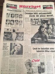 HÜRRİYET GAZETESİ 10 OCAK  1965 YIL :17 SAYI :5999---Kuşadası 'nda bir aşk kulübesi ---İtalya da iki Türk  mücevher   hırsızı  olarak aranıyor --Zirai kredi  3 milyar  287 milyon liraya yükseltildi --İş adamı  Vehbi  Koç Konuştu :Türk  Müteşebbislerini  Yıkmaya Çalışıyorlar  ---Gürsel , Rauf  Onursal 'ı   affetti ---Altay 'lı  Hikmet  ,Kulüp Reisinin  bir akrabasına  gönül verdi ---Orhan Apaydın  YTP  'den  istifa etti ----Almanya da iki yıl çalıştı ,iki  traktör getirdi---Hac mevsiminde İslam  Konferansı  toplanacak ---Schell 'in  haline  prenses  katıla katıla  gülmüştü ---İşçilerimiz  yeni bir dünya  görüşü ile  yurda  dönecekler ---Milletler arası  bir araştırmanın  raporu  :Çocuğunun kötü  yetişmesinde  yüzde 80  ailesi  mesul ---İstanbul  Tophanesi  ve Top Döküm Töreni ---Milli Ligde 1-1 biten  karşılaşmanın rövanşı  bugün  Fenerbahçe  -Beşiktaş  --PTT :1 Fenerbahçe :0  ----Beşiktaş ,G.Tepe'yi  güçlükle yendi  :3-2