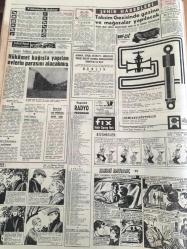 HÜRRİYET GAZETESİ 21 OCAK 1965 YIL  :17 SAYI :6010----Ahır kapı  -salacak  arasına su altı  tüneli yapılacak --80 kişilik  müzik  kervanını  üç özel uçak taşıyacak ---Durumu  ağırlaşan  Churcillin  cenaze  hazırlığı --AP liler  ,yeni seçim kanunun  müzakeresini  geciktiriyor ---Taksim Gezisinde  gazino  ve  mağazalar   yapılacak ---Asrımızda  adaletin  yüzkarası :Bir  mahkumun  kemikleri  2000  senedir  prangada ---Elazığlılar  iş sahası  bulamadıkları için  gurbete çıkıyor ---Sandro  Puppo   :Az  farklı  mağlubiyet  bizim  için başardılar ----  Gürsel  dört  siyasi  mahkumu  affetti ---1950 den  önce   emekli olanlara  her  üç ayda bir  zam yapılacak --
