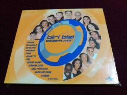 BİRİ BİZİ GÖZETLİYOR  MÜZİK CD   ( SIFIR )