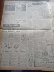 Cumhuriyet Gazetesi - 25 Kasım 1957 - Gıda Maddelerine Dair Alınan Yeni Kararlar - Başbakan Adnan Menderes'in Dünkü Tetkikleri - Meclis 4. Gündemsiz Toplantısını Yapıyor - Amerika Televizyonlu Suni Peykler Atacak - Yeni Havayolları Genel Müdürü Enver Akoğul- Türk İş Adamlarına Kredi Açan Amerikalı Milyoner William Graham - Esad Tekeli - Fezanın İlk Fatihleri Suni Peykler Yazı Dizisi - Seni Sevmek Kaderim Yazan Sinclair Levis Yazı Dizisi - Solist Ayla Erduran Moskova Radyosunda Konuştu - Küba İsyanı Genişliyor - Adana'da Çocuk Tiyatrosu Faaliyete Geçti - Kraliçe Victoria'nın İç Çamaşırları Satılığa Çıkarıldı - Bedri Rahmi Eyüboğlu Pazartesi Konuşmaları - Burhan Felek - Günün Adamı Saint Laurent - Haftalık Radyo Programı - Eskişehir'de Fahrettin Kerim Gökay'ı Sevenler Cemiyeti Kuruldu - 50 Senelik Tarihte İlk Defa Fenerbahçe Ankara'dan İki Mağlubiyetle Dönüyor - Galatasaray İzmirspor'u Yendi - Vezüv Gaz Sobası - Federasyon Kupası - Kuştüyü Fabrikası - Havilland Pudrası