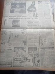 Cumhuriyet Gazetesi - 22 Kasım 1957 - Seçimler Hakkında Meclis Tahkikatı Açılması Katileşti - Başbakan Adnan Menderes Yeni Hükümeti Dün De Açıklayamadı - Eski Vali Fahrettin Kerim Gökay Vilayetten Taşındı - Yeni İstanbul Valisi Mümtaz Tarhan Parti Hayatından Çekiliyor - Sümerbank Maliyetleri Esas Tutuldu - Fezanın İlk Fatihleri Suni Peykler Yazı Dizisi - Seni Sevmek Kaderim Yazan Sinclair Levis - Fikret Saatçioğlu - Kıbrıslı Bir Türk Polisini Öldüren Katiller Bulunamadı - Asya Gribinin İkinci Turu - Kral Kupası Tenis Karşılamaları - Avrupalı Meşhur Terzi Carven Geldi - Asya Gribi Yüzünden Şehir Dram Tiyatrosunda Yeni Piyes Geri Kaldı - Pertevniyallilerin Aşure Günü - Dünyanın En Kuvvetli Adamı Jan Rayçeviç - General Electric Ampul - Sungurlar Çelik Kazanı - Fenerbahçeli Milli Oyuncu Seraceddin Kırklar Romaya Gidiyor - Atletizm Federasyonu Muvaffak Oldu Amerikalı Antrenör V.E. Francy Geliyor - Federasyon Kupasının Sekiz Takımı Maça Hazır - 100.000 Kişilik Stadın Temeli Mart'ta Atılacak