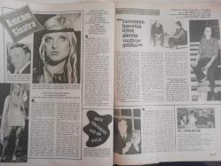 Ses Haftalık Aktüalite Sinema Tiyatro Müzik ve Gençlik Mecmuası Dergisi - 31 Ocak 1970 - Nebahat Çehre - Zeynep Aksu - Behzat Kutlubağ - Altan Eke - Rıfat Eke - O Gün Bütün İstanbul 3 Beyaz Kelebek İçin Ağladı - Dolly Levin - Engin Çağlar - Mine Mutlu - Filiz Akın - Roger Smith - Ann Margret - Alain Delon - Türkan Şoray - Cüneyt Arkın - Nebahat Çehre - Esat Selçuk  Fahriye Yen - Memduh Alpar - Peter Fonda - Ertan Anapa - Boby Solo - Peppino Di Capri - Ajda Pekkan - Fatma Girik'in Başını Kaşıyacak Vakti Yok - Jocelyn Sinatra - Ayten Gökçer - Totex Şampuan Reklamı - Selda Alkor - Belgin Doruk - Zeynep Aksu - Catherine Speak - Safiye Ayla - Monica Vitti - Gina Lollobrigida - Linda Christian - Claudia Cardinale - Anita Ekberg - Yıldız Kenter - Müşfik Kenter - Gönül Ülkü - Gazanfer Özcan - Nisa Serezli - Tolga Aşkıner - Mediha Köroğlu - Cem Köroğlu - Doctor Renaud Saç Spreyi Reklamı - Yıldızınız Diyor Ki - Gördüğümüz Filmler - EVET Margarin Reklamı fotoğraf ve haberi - Tam Takım Dergi