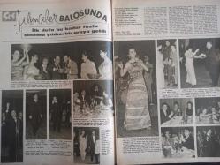 Ses Haftalık Aktüalite Sinema Tiyatro Müzik ve Gençlik Mecmuası Dergisi - 30 Mart 1968 - Faruk Ilgaz - Nedim  Demirel - Selda Alkor - Figen Say - Hülya Darcan - Gönül Yazar - Mildred Harris - Lita Grey - Dona O'neill - Paulette Goddard - Charles Chaplin - Sidney Chaplin - Durul Gence - Ali Ramazanoğlu - Erkan Yolaç - Cüneyt Arkın - Zeynep Aksu - Öztürk Serengil - İzzet Günay - Birsen Armağan - Kartal Tibet - Tunç ORal - Salim Dündar - Uğur Güçlü - Nil Kutval - Sezer Güvenirgil - Selda Alkor - Hülya Darcan - Aykut Bora - Mine Mutlu - Filiz Akın - Cüneyt Arkın - Sevda Ferdağ - Faye Dunaway - Marcello Mastroianni - Zeki Müren - Peri Han - Catherine Deneuve - Cevdet Sunay - Rana Cabbar - Vanessa Redgrave - Sophia Loren - Elizabeth Taylor fotoğraf ve haberi - Dergi Tam Değildir Sadece 26 Sayfası Mevcuttur