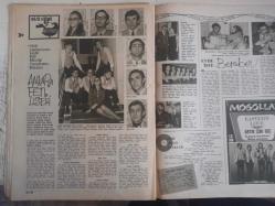 Ses Haftalık Aktüalite Sinema Tiyatro Müzik ve Gençlik Mecmuası Dergisi - 30 Mart 1968 - Faruk Ilgaz - Nedim  Demirel - Selda Alkor - Figen Say - Hülya Darcan - Gönül Yazar - Mildred Harris - Lita Grey - Dona O'neill - Paulette Goddard - Charles Chaplin - Sidney Chaplin - Durul Gence - Ali Ramazanoğlu - Erkan Yolaç - Cüneyt Arkın - Zeynep Aksu - Öztürk Serengil - İzzet Günay - Birsen Armağan - Kartal Tibet - Tunç ORal - Salim Dündar - Uğur Güçlü - Nil Kutval - Sezer Güvenirgil - Selda Alkor - Hülya Darcan - Aykut Bora - Mine Mutlu - Filiz Akın - Cüneyt Arkın - Sevda Ferdağ - Faye Dunaway - Marcello Mastroianni - Zeki Müren - Peri Han - Catherine Deneuve - Cevdet Sunay - Rana Cabbar - Vanessa Redgrave - Sophia Loren - Elizabeth Taylor fotoğraf ve haberi - Dergi Tam Değildir Sadece 26 Sayfası Mevcuttur