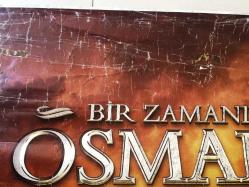 TÜRKAN ŞORAY AFİŞİ / POSTERİ - DEV BOY - ORİJİNAL - 175 X 117 cm EBADINDA - Original Turkish Big Size Poster - BİR ZAMANLAR OSMANLI KIYAM DİZİSİ TANITIM AFİŞİ, DEV BOY