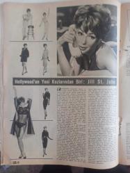 Ses Haftalık Aktüalite Sinema Tiyatro Müzik ve Gençlik Mecmuası Dergisi - 28 Mart 1964  - Claudia Cardinale - Beilgin Doruk - Docteur Renaud Krem Reklamı - Hollywood'un Yeni Kozlarından Biri: Jill St. John - Evrim Fer de Evliliğin Eşiğinde - Richard Boyner - George Stevens - Billur Köşk - Oktay Menteş - Giderayak Bir Askerlik Hatırası - Yıldızınız Diyor Ki - Sizin İçin - Doğan Sigorta Reklamı - Bomba Gibi Kız Filmi - Türkan Şoray - İzzet Günay - Sadri Alışık - Orhan Aksoy fotoğraf ve haberi - Dergi Tam Değildir Sadece 8 Sayfası Mevcuttur