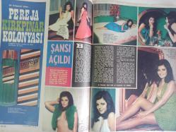 Ses Haftalık Aktüalite Sinema Tiyatro Müzik ve Gençlik Mecmuası Dergisi - 7 Nisan 1973 - Bahar Erdeniz - Tarık Akan - Deniz Erkanat - Aytekin Akkaya - Fatma Belgen - Murat Soydan - Persil Deterjan Reklamı - Emel Sayın - Tülay Munduz - Ayhan Işık - Feridun Çölgeçen - Fatma Girik - Cüneyt Arkın - Bahar Erdeniz - Giuliano Gemma - Katie Christina - Klaus Kinski - Gülriz Sururi - Engin Cezzar - Toto Karaca - Ünol Büyükgönenç - Halit Kakınç  Liza Minelli - Marlon Brando - Feri Cansel - Arzu Okay - Hüseyin Kutman- Nisa Serezli - Tolga Aşkıner - Zümra Aycan - Fatma Girik - Cliff Richard - Massimo Raineri - Marlon Brando - Şaşkın Adamın Aşkı Filmi - Yasak Aşk Filmi - Şehvet Kurbanı Filmi - Hikmet Münir Ebcioğlu - Anna Moffo - Sanremo Bitti Gelsin Eurovision fotoğraf ve haberi - Tam Takım Dergi