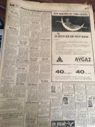 HÜRRİYET GAZETESİ  15 OCAK 1966  YIL :1 8 SAYI :6364---Demirel : hükümet  yüce divana  gitmeye hazırdır ---Doluyla  gelen  şiddetli  borada , sühunet  yarım  saatte  7 derece düştü ---İstanbul 'un  kanalizasyon  ve  su meselesi  halledilecek ---Obur çocukların boyu  kısa  kalıyor ---Ereğli  Demir ve Çelik  Fabrikaları  İdare meclisi İbra edildi----Türkiye  Liginden  düşmeyeceğiz ---Beşiktaş -Altay  oynuyor --Futbolculara  göre  : Irak 'ı  farklı  mağlup  edeceğiz ---Fenerbahçe  rakip arıyor ---Vefa  Kulübüne  Saha  hissesi  olarak  haftada  10 lira düşüyor ----Johnson 'un  mektubu  meclisi karıştırdı ---Marc Aryan  aşkını aradı  --Tanju  Gürsu ,İspanyollarla  renkli  bir  film  çevirecek ----