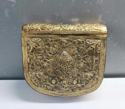 Antika Osmanlı Dönemi Altın Sıvama Repousse Kabartma Figürlü Çaputluk Barutluk