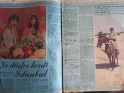 Ses Haftalık Aktüalite Sinema Tiyatro Müzik ve Gençlik Mecmuası Dergisi - 18 Ekim 1980 - Nükhet Duru - Necla Nazır - Müjde Ar Posteri - Ajda Pekkan - Ayfer Feray - Eşref Kolçak - Leman Çıdamlı - Nevzat Okçugil - Tevhid Bilge - Kamran Usluer - Seyyal Taner - Biri Sarı, Biri Kara İşte Çifte Kaanlar - Cüneyt Arkın - Esmeray - Denizin Son Tadı - Mehmet Ali Erbil - Bulut Aras - Türkan Şoray - Erol Büyükburç - Emel Büyükburç - Gülşen Bubikoğlu - Natuk Baytan - Ferdi Tayfur - John Bunny - Mary Pickford - İzmir Şokundan Sonra İstanbul Maratonu - Ercan Turgut  Necati Cumali - Levent Ökten - Gazanfer Özcan - Gönül Ülkü - Muhteşem Gatsby - Ağrıların Ağrısı Baş Ağrısı - Bluz ve Şal - Yemek ve Tatlılar - Örgüden Kahvaltı Örtüleri - Giysinizin Ömrünü Uzatmak İster Misiniz? - Christine Keller - Elizabeth Taylor - Marlon Brando - Alex Huley - William Holden - Çulsuz Köyü Sultanı Çizgi Romanı - Hırsızlığın Hastalığı Kleptomani - Burçlar fotoğraf ve haberi - Tam Takım Dergi