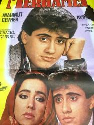 MERHAMET, 1986, FİLM AFİŞİ / POSTERİ - BÜYÜK BOY - ORİJİNAL - 100 X 66 cm EBADINDA - Original Turkish Big Size Movie Poster - Temel Gürsu, Erdoğan Tünaş, Sertaç Karan, Oya Aydoğan, Engin Koç, Mahmut Cevher, 	Emrah İpek, Leyla Önder, VARLIK FİLM
