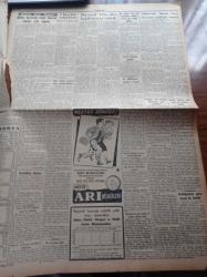 Cumhuriyet Gazetesi - 17 Mart 1953 - Mareşal Tito Dün İngiltere'ye Vardı - Çanakkale Haftası - Tarabyada Mucize İle Biten Otomobil Kazası - İnsana Benzeyen Bir Ağaç Bulundu - Faruğun Eski Kraliçe Neriman'a açık Mektubu - New Moon Tatbikatı - Mısır'da Neler Oluyor - Nadir Nadi - Esad Tekeli - Hüsnü Sadık Durukal - 3 Kadın Romanı Yazan Peride Celal Yazı Dizisi - Burhan Felek - 16. Milletlerarası Santranç Turnuvası - İstanbul Golf Kulübü - Ordulararası Futbol Karşılaşmaları - Türkiye'nin En Meşhur Kadın Casusu Yazı Dizisi - Geçmişte Büyük Cinayetler Yazı Dizisi - Radyolin Diş Macunu - Hikaye Artistler Kapısı - Philips Radyo - Çapamarka - Tokat Çoban Sucuğu - Varta Akümülatörü - Blaupunkt Radyo