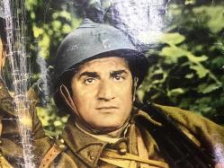 ORİJİNAL BEZ SİNEMA AFİŞ - MÜKAFAT, (Dov'è finita la 7ª compagnia? - Mais où est donc passée la 7ème compagnie) 1973, BEZ FİLM AFİŞİ / POSTERİ - BÜYÜK BOY - ORİJİNAL - 64 X 46 cm EBADINDA - Original Turkish Big Size Movie Poster - Robert Lamoureux,  Robert Lamoureux, Jean Lefèvre, Pierre Mondy, Aldo Maccione, Pierre Tornade, Jacques Marin, Paul Bisciglia, Robert Dalban, Alain Doutey, Magali Vendeuil, Marcelle Ranson-Hervé, Erik Colin, Robert Lamoureux, Florence Blot, Konrad von Bork, Michel Duchezeau, Jean-Claude Houdinière, Corinne Lahaye, Rudy Lenoir, Paul Mercey