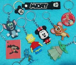 Anahtarlık set lot Tazmanya tom jerry Mickey Minni avea yoda bart simpson twitch figür oyuncak Koleksiyon dekor hediye nostalji tasarım süs hobi eğlence vintage aksesuar promosyon reklam Hediyelik dekorluk retro minyatür