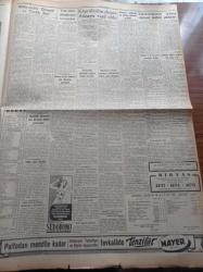 Cumhuriyet Gazetesi - 27 Ocak 1953 - Demirperde Gerisinde Yapılan Büyük Temizlik - Nurcular Hakkında Takibat İcrasına Girişildi - Mercan Arsası Hadisesi Dün Mecliste Görüşüldü - NATO Akdeniz Kuvvetleri Komutanı Amiral Mountbatten Bugün Geliyor - Milliyetçiler Derneği ve Tevfik İleri - İstanbul'da Bir Yılda 3500 Kuduz Vakası - 3 Kadının Romanı Yazan Peride Celal Yazı Dizisi - Mustafa Namık Çankı - Orhan Remzi Yüreğir - Kazım Karabekir'in Hatırası Anıldı - Galatasaray Ve Milli Takımın Kaptanı Muzaffer Tokaç Dün Evlendi - Amerika'nın En Meşhur Savaş Pilotu Edwin Heller Kore'de Kayboldu - Üniversiteli Şairler Günü - Ömür Boyunca Yazan Ernest Hemingway Yazı Dizisi - Fenerbahçe Adaletle Bugün Karşılaşıyor - Kadınlar Celladı Landru Yazı Dizisi - Günün Resimleri - Puro Tuvalet Sabunları - Radyolin Diş Macunu - Türkiye İş Bankası - Çapamarka - Singer Gece Bekçisi Kontrol Saati