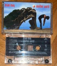 BRIAN MAY (QUEEN) * ANOTHER WORLD 1998 AVRUPA BASKI * KASET