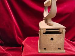 ÜTÜ ANTİKA KÖMÜRLÜ ÜTÜ (5) .OLDUKÇA YAŞLI BİR DÖNEM ÜTÜSÜDÜR.KOLEKSİYONLUK BİR PARÇADIR 303