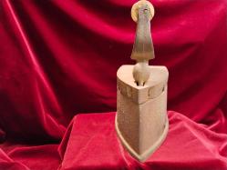 ÜTÜ ANTİKA KÖMÜRLÜ ÜTÜ (5) .OLDUKÇA YAŞLI BİR DÖNEM ÜTÜSÜDÜR.KOLEKSİYONLUK BİR PARÇADIR 303