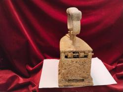 ÜTÜ ANTİKA KÖMÜRLÜ ÜTÜ (6).OLDUKÇA YAŞLI BİR DÖNEM ÜTÜSÜDÜR.KOLEKSİYONLUK BİR PARÇADIR 599